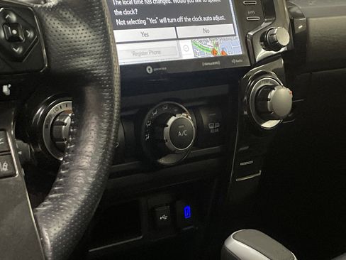 Used 2023 Toyota 4Runner TRD Off-Road Premium w/ Off Road Premium Plus Package image 11