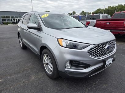 Used 2024 Ford Edge SEL w/ Convenience Package