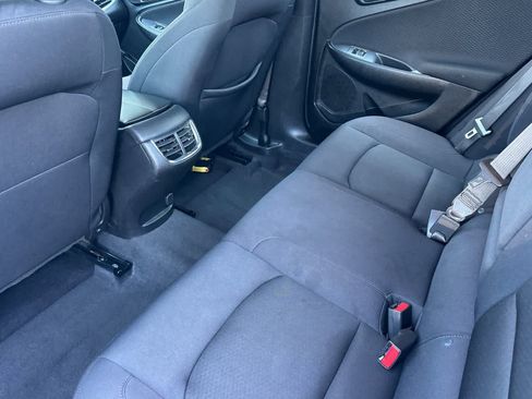Used 2024 Chevrolet Malibu LT image 4