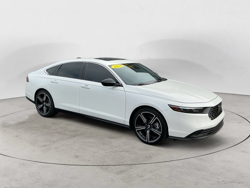 Used 2024 Honda Accord Sport image 1