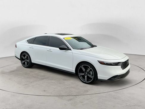 Used 2024 Honda Accord Sport image 1