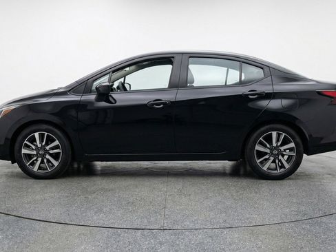 Used 2025 Nissan Versa SV FWD image 5
