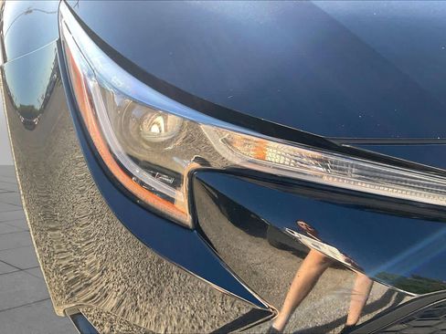 Used 2022 Toyota Corolla LE FWD image 27