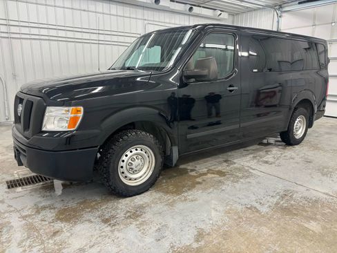 Used 2019 Nissan NV 3500 S image 8