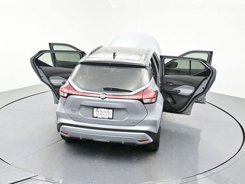 Used 2024 Nissan Kicks SR w/ SR Premium Package FWD image 25
