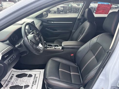 Used 2023 Nissan Altima 2.5 SR image 10