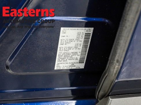Used 2024 Nissan Pathfinder SL AWD/4WD image 36