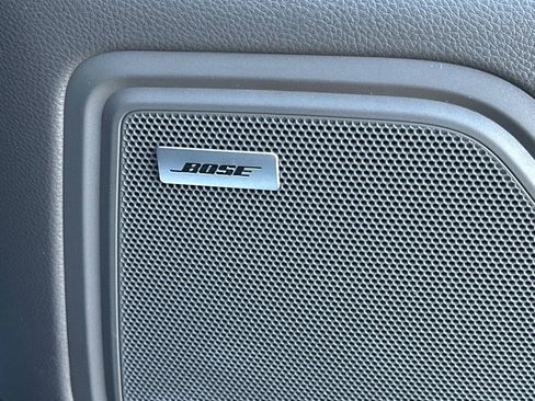 Used 2018 Porsche Macan S image 16