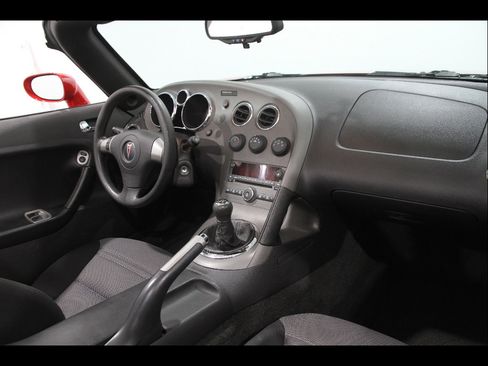 Used 2008 Pontiac Solstice Convertible w/ Preferred Package RWD image 15