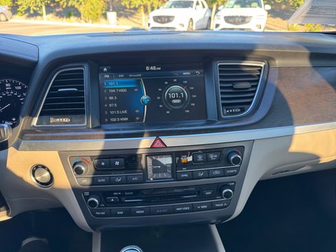 Used 2016 Hyundai Genesis 3.8 w/ Option Group 02 image 12