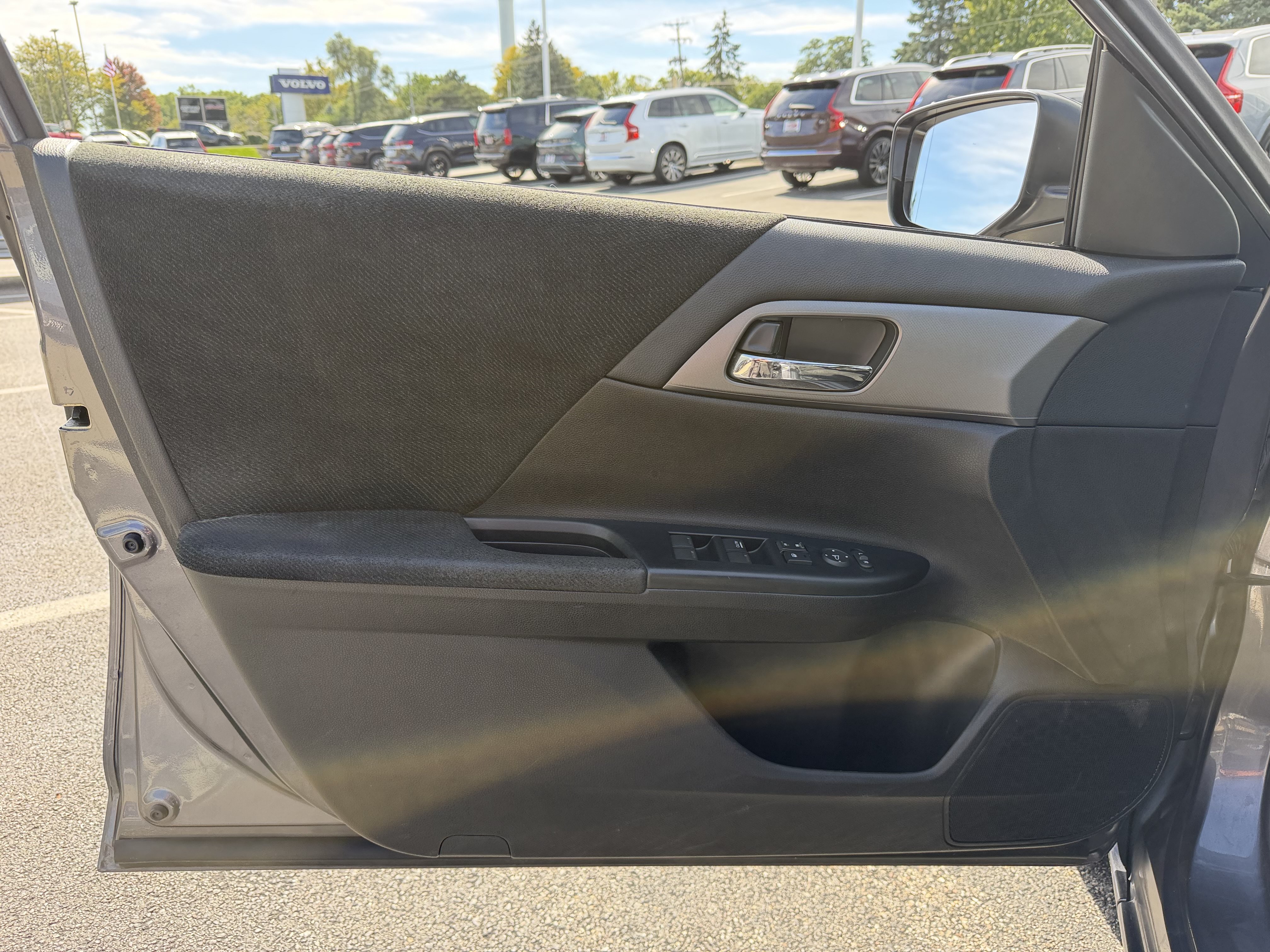 Used 2013 Honda Accord LX image 7
