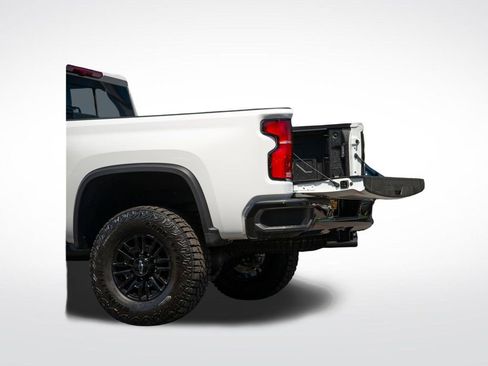 New 2026 Chevrolet Silverado 2500 ZR2 AWD/4WD image 10