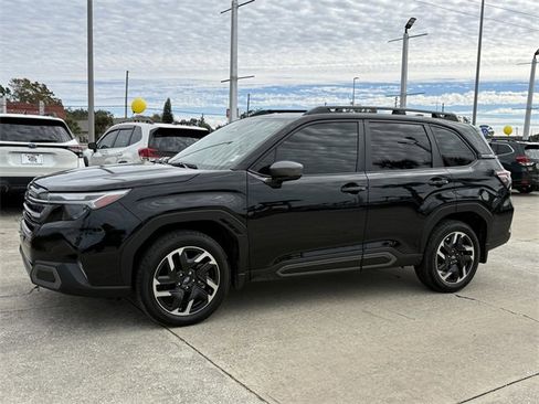 Certified 2025 Subaru Forester Limited image 2