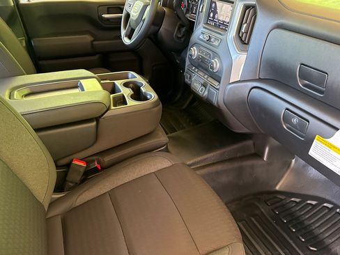 New 2026 GMC Sierra 2500 Pro AWD/4WD image 16
