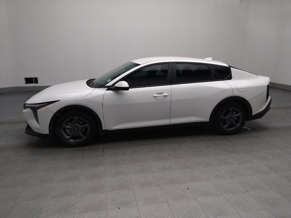 Used 2025 Kia K4 FWD image 2
