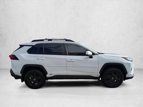 Used 2023 Toyota RAV4 AWD Hybrid image 4