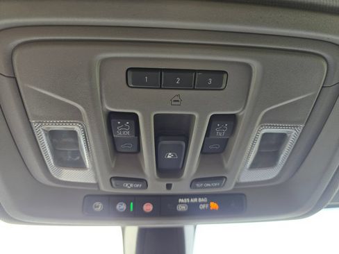 Used 2019 Chevrolet Silverado 1500 RST w/ True North Edition AWD/4WD image 22