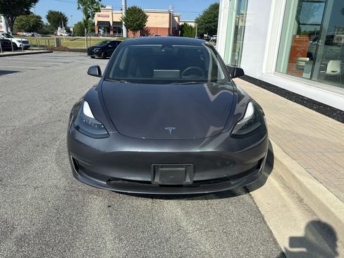 Used 2023 Tesla Model 3 Standard Range RWD image 3