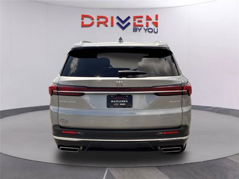 Used 2026 Buick Enclave Preferred FWD image 5