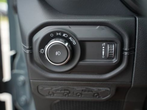 New 2026 Jeep Wrangler Unlimited Sahara AWD/4WD image 27