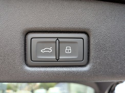 New 2025 Audi Q5 Premium Plus image 41