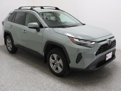 Used 2023 Toyota RAV4 XLE w/ XLE Grade Weather Package image 4