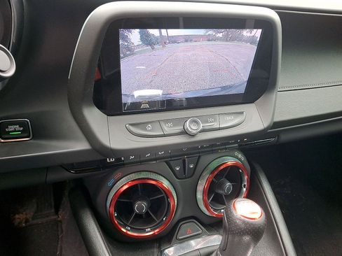 Used 2022 Chevrolet Camaro LT w/ Technology Package RWD image 15