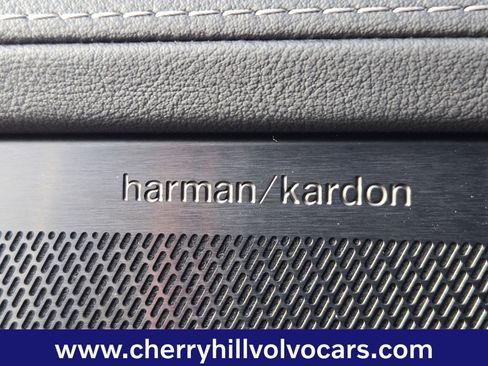 New 2026 Volvo XC90 T8 Plus w/ Protection Package Premier image 16