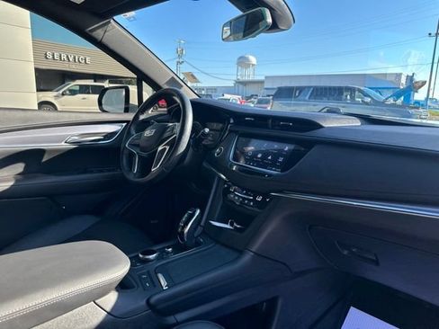 Used 2022 Cadillac XT5 Luxury AWD/4WD image 11