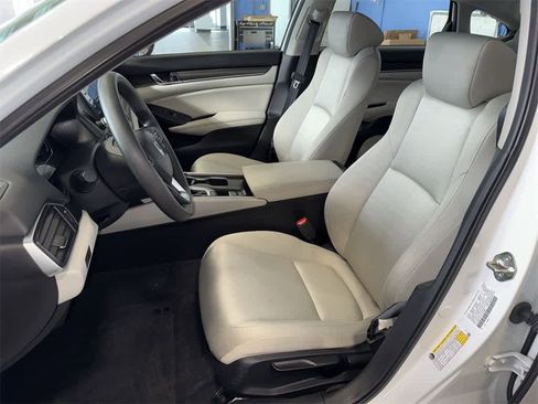 Used 2019 Honda Accord LX image 15