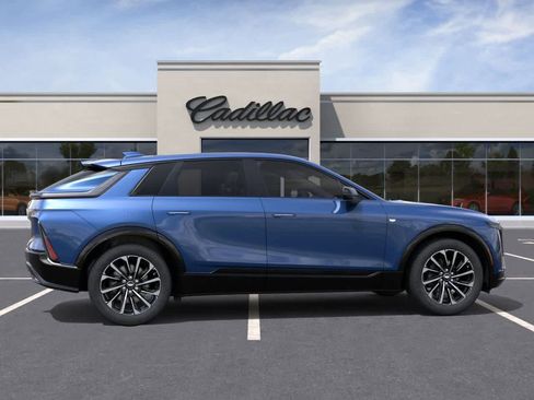 New 2026 Cadillac Lyriq Sport w/ LPO, Floor Liner Package AWD/4WD image 5