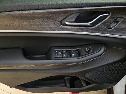 New 2026 Jeep Grand Cherokee Limited w/ Limited Altitude Package AWD/4WD image 16
