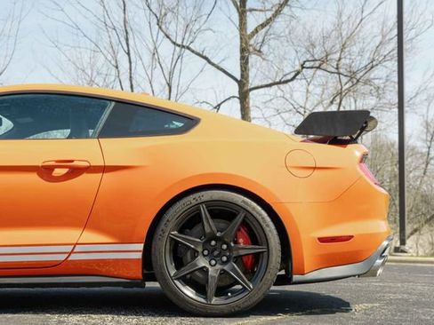 Used 2022 Ford Mustang Shelby GT500 w/ Carbon Fibre Track Pack image 36