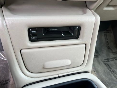 Used 2001 GMC Yukon XL 2500 SLT image 31