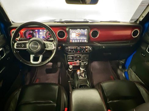 Used 2022 Jeep Gladiator Rubicon w/ Advanced Safety Group image 29