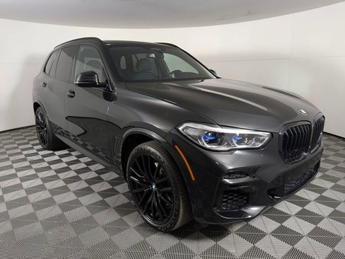 Used 2022 BMW X5 sDrive40i w/ M Sport Package image 9