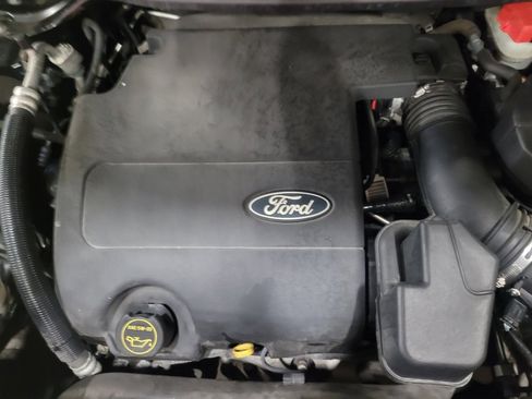 Used 2014 Ford Explorer XLT w/ Equipment Group 202A FWD image 30