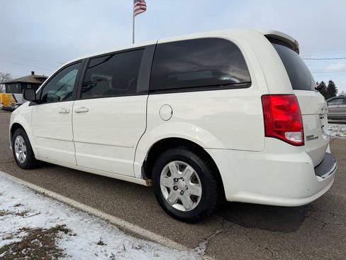 Used 2011 Dodge Grand Caravan Express image 7