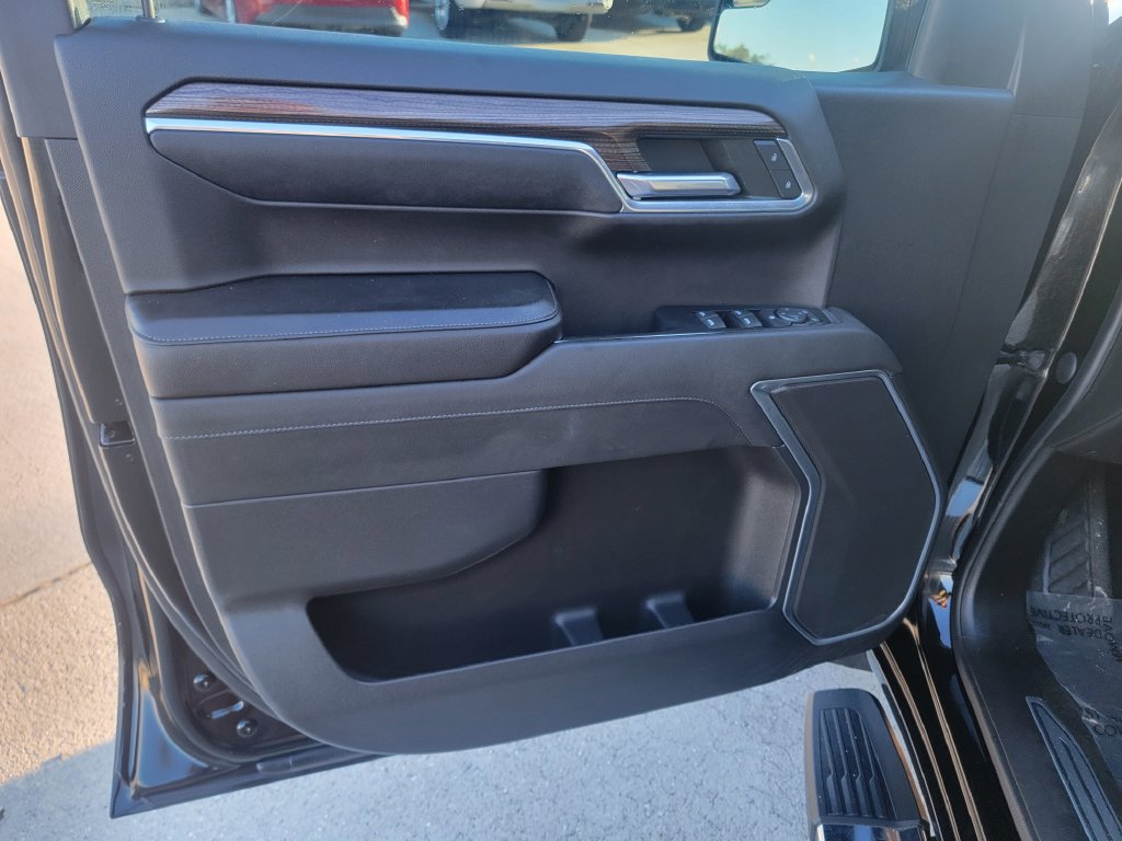Used 2023 Chevrolet Silverado 1500 LT RWD image 10