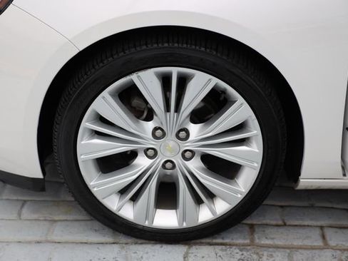 Used 2016 Chevrolet Impala LTZ w/ Enhanced Convenience Package image 44