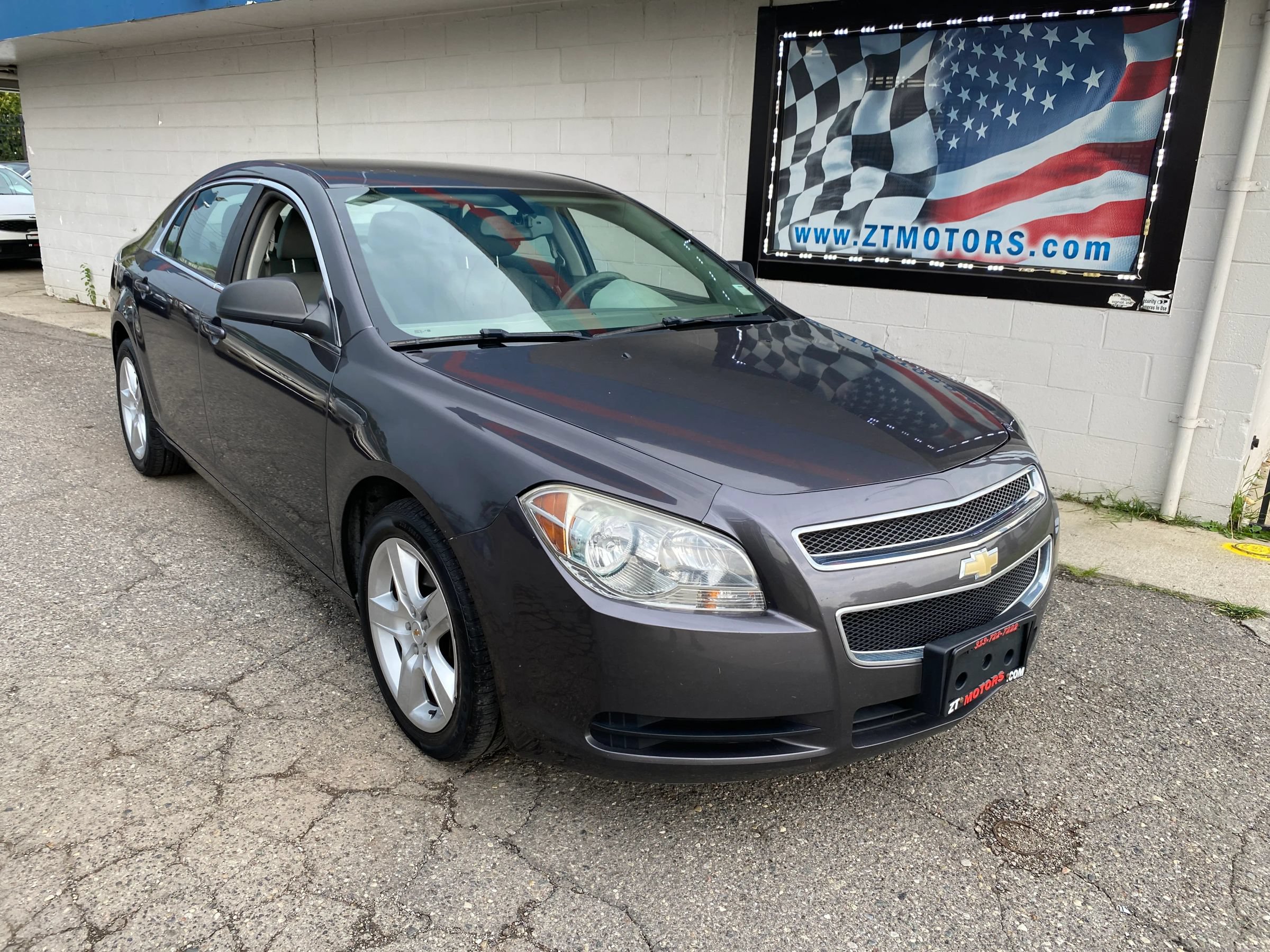 Used 2012 Chevrolet Malibu LS FWD image 1