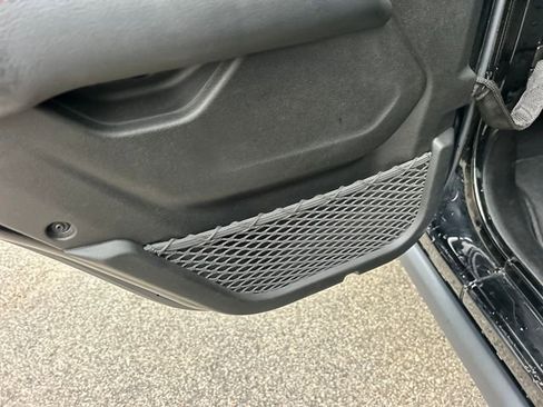 Used 2021 Jeep Wrangler Unlimited Rubicon w/ Xtreme Recon 35" Tire Package image 43