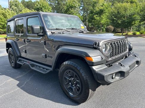 Used 2025 Jeep Wrangler Unlimited Sport AWD/4WD image 15