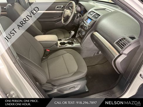 Used 2019 Ford Explorer XLT FWD image 43