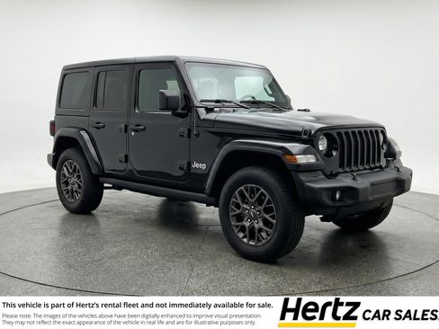 Used 2025 Jeep Wrangler Sahara image 1