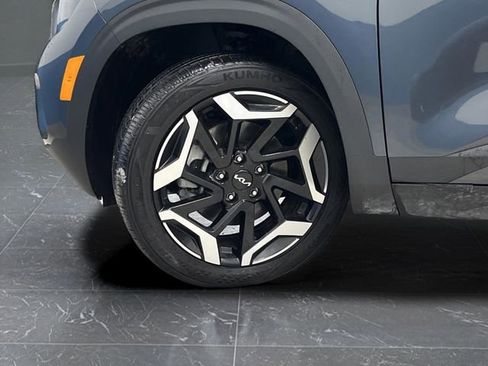 Used 2024 Kia Seltos SX w/ SX Sunroof Package image 36