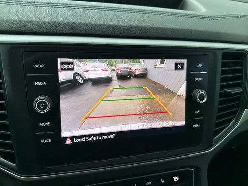 Used 2021 Volkswagen Atlas SE w/ Panoramic Sunroof Package AWD/4WD image 19
