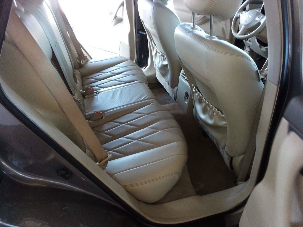 Used 2011 INFINITI FX35 AWD w/ Premium Pkg image 17