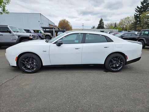 New 2026 Dodge Charger R/T AWD/4WD image 4