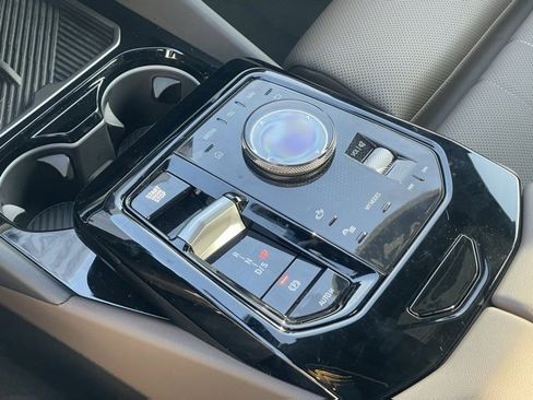 Certified 2026 BMW 530i xDrive w/ M Sport Package image 20